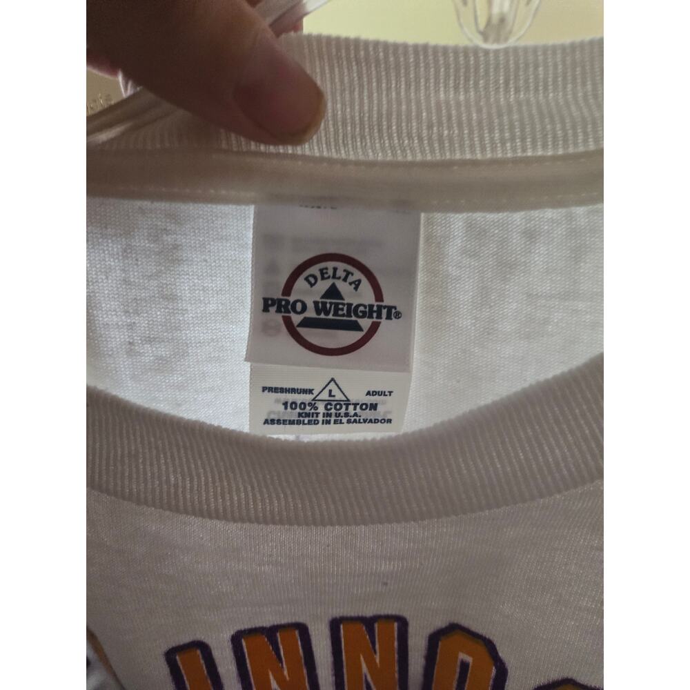 KOBE BRYANT MEMORABILIA SHIRT LAKERS VINTAGE TEE